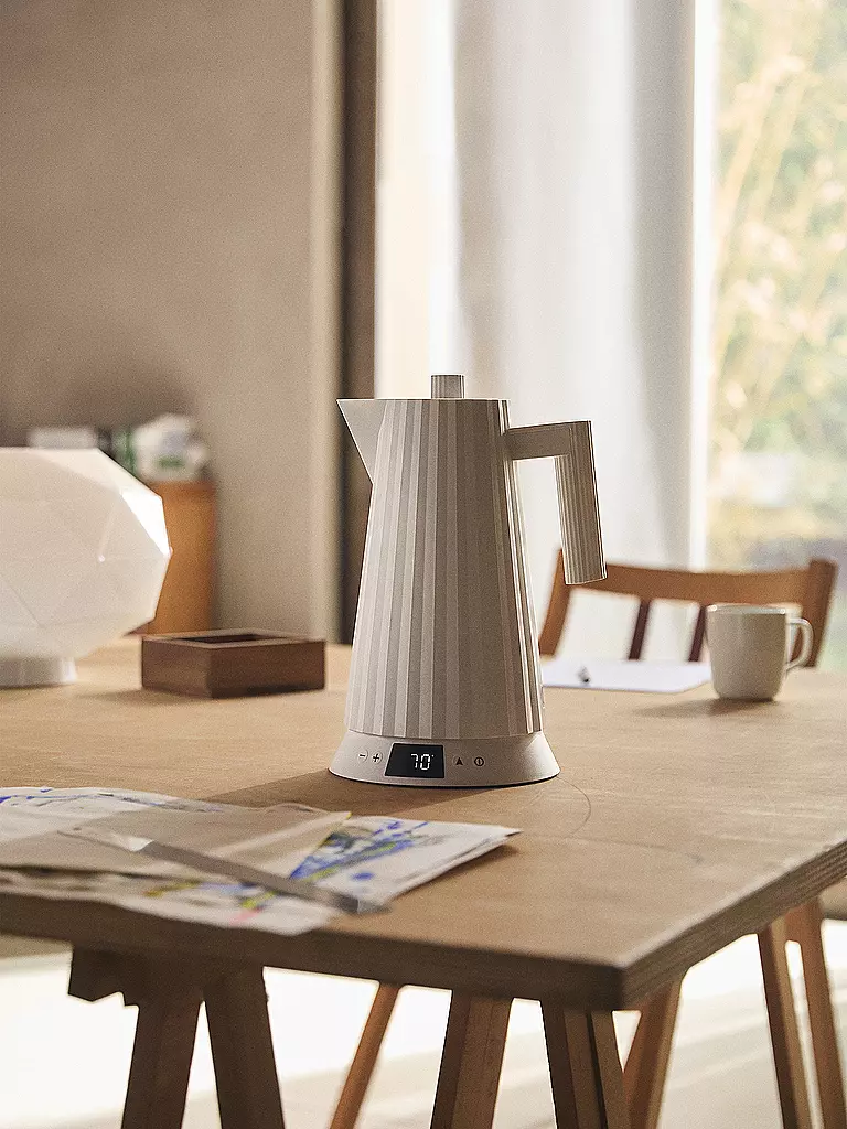 ALESSI | Bollitore 1,7l Plissé Th. Harz / Bianco | Bianco