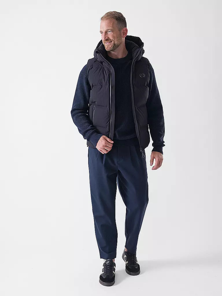 ALPHATAURI | Gilet trapuntato in piuma OCOAV | Nero