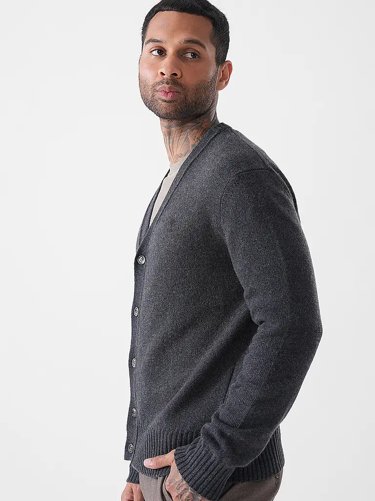 AMI PARIS | Cardigan in cashmere | 