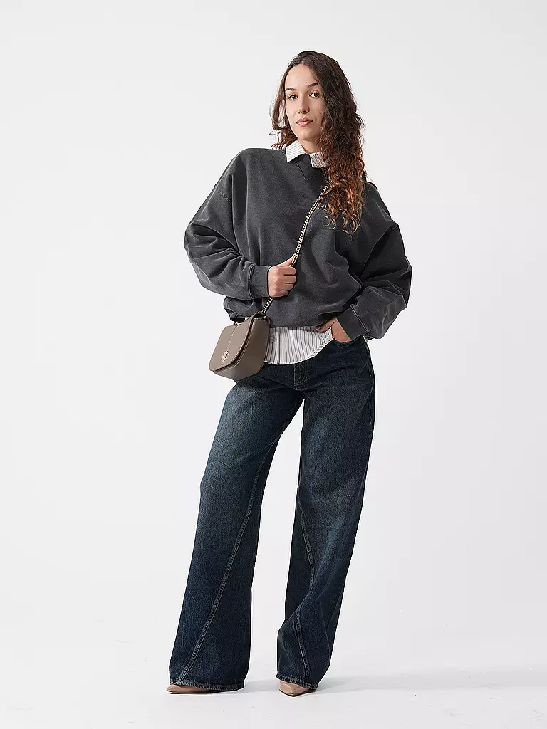 ANINE BING | Bluse BRAXTON
Marke: ANINE BING
Farbe: weiss
Kategorien: Mode,Damen

Ärmellänge: Langarm
Material: Viskose ,Stretch
Kragenform: Hemdblusenkragen
Musterung: Unifarben
Passform (Oberbekleidung): Locker
Stil: Pure
Details: Raffung,Falten | Bianco