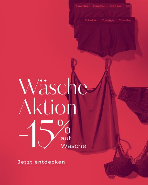 Una pubblicità dai toni rossi con intimo Calvin Klein. Il testo recita "Promozione Intimo -15% su tutta la lingerie. Scopri ora", indicando uno sconto del 15% sull'intimo. Tra i capi mostrati ci sono reggiseni, slip e una canottiera.