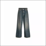 Blaue Jeans mit hoher Taille und weitem Bein, Knopf- und Reißverschluss, Vorder- und Gesäßtaschen und leicht verwaschenen Details auf der Vorderseite.