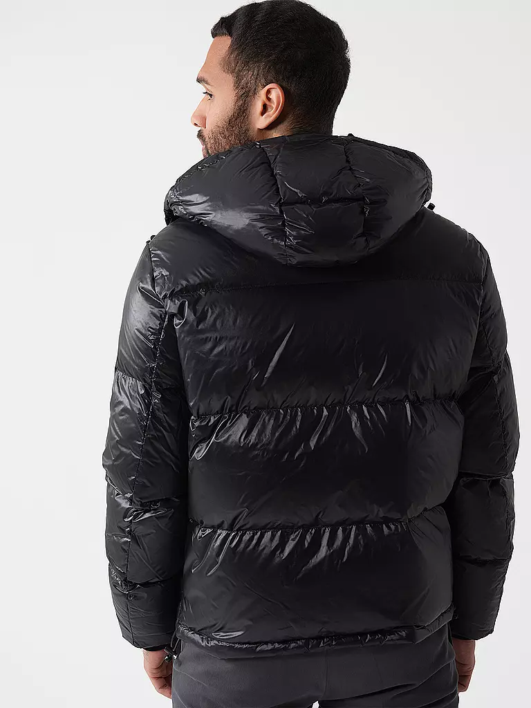 ARMANI EXCHANGE | Piumino
Marca: ARMANI EXCHANGE
Colore: nero
Categorie: Moda, Uomo

Lunghezza manica: Manica lunga
Materiale: Poliestere / Poliammide, Piumino
Forma del colletto: Cappuccio, Collo alto
Motivo: Tinta unita
Vestibilità (capispalla): Ampia
Stile: Casual
Dett | 