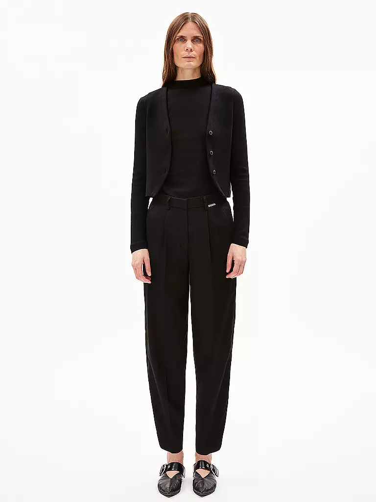 ARMEDANGELS | Pantaloni Tapered Fit SANDRINAA | Nero