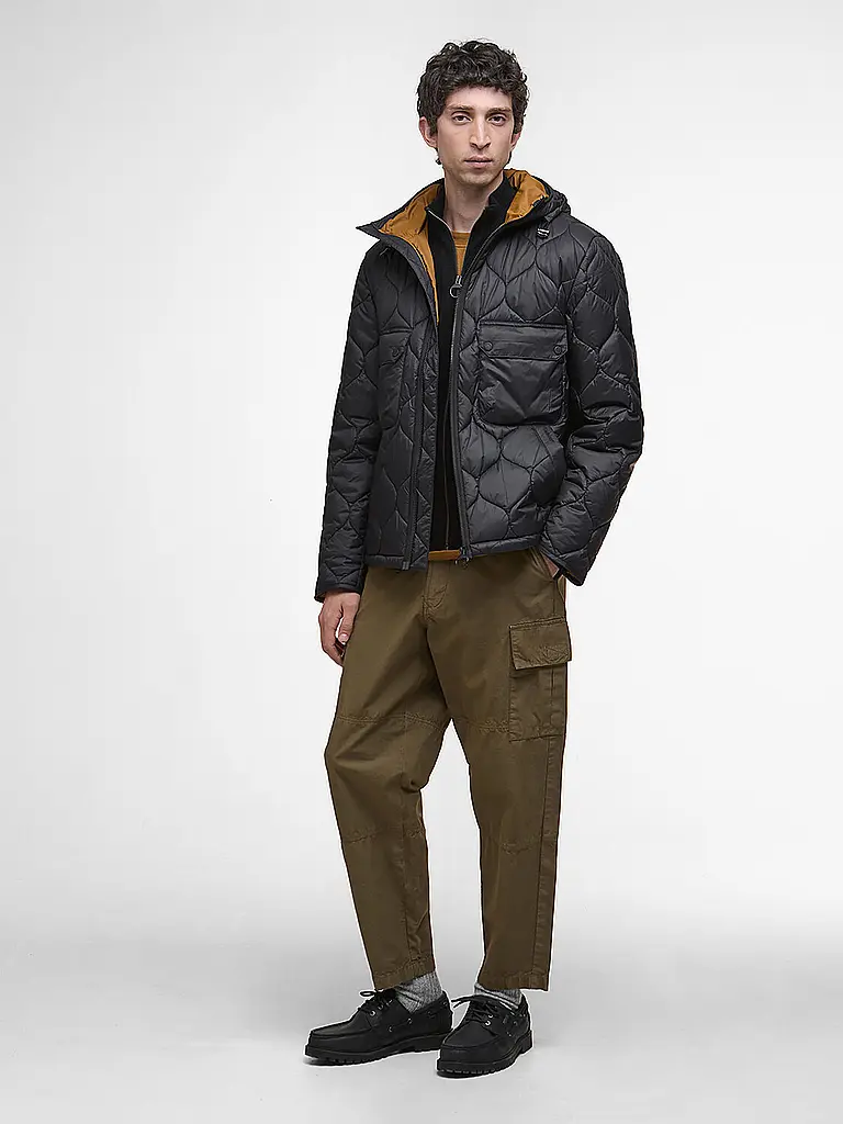 BARBOUR | Giacca trapuntata leggera RE-ENGINEERED | Nero