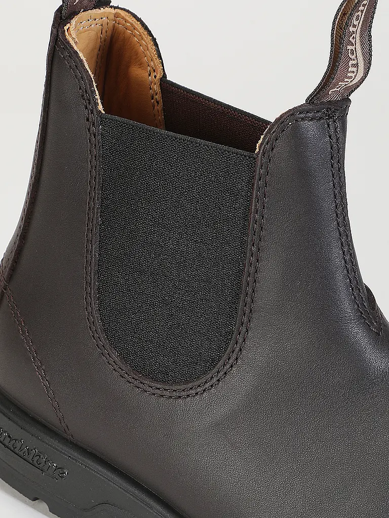 BLUNDSTONE | Nome prodotto: Chelsea Boots
Marca: BLUNDSTONE
Colore: marrone
Categorie: Moda, Uomo

Materiale: Pelle
Motivo: Tinta unita
Altezza del tacco: Tacco basso | Marrone