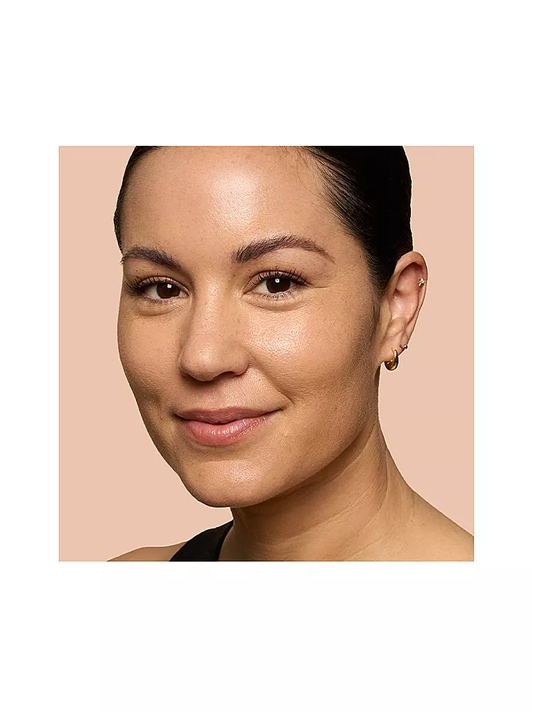 BOBBI BROWN | Skin Long Wear Weightless Foundation (W 046 Warm Beife) |