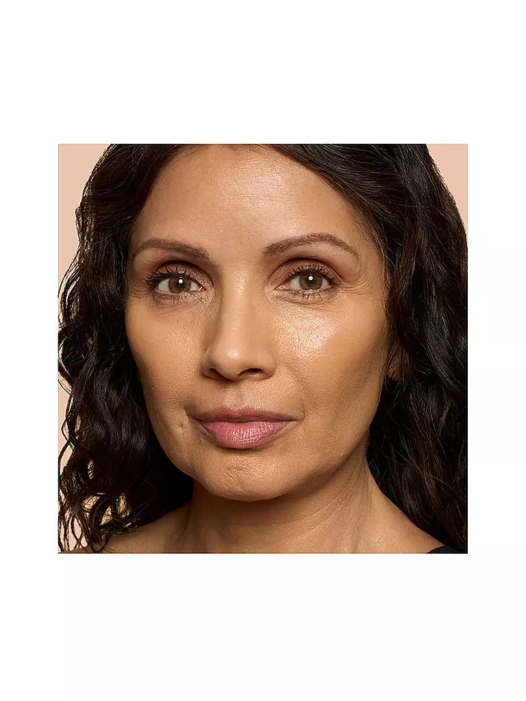 BOBBI BROWN | Skin Long Wear Weightless Foundation (W 056 Warm Natural) | Marrone chiaro