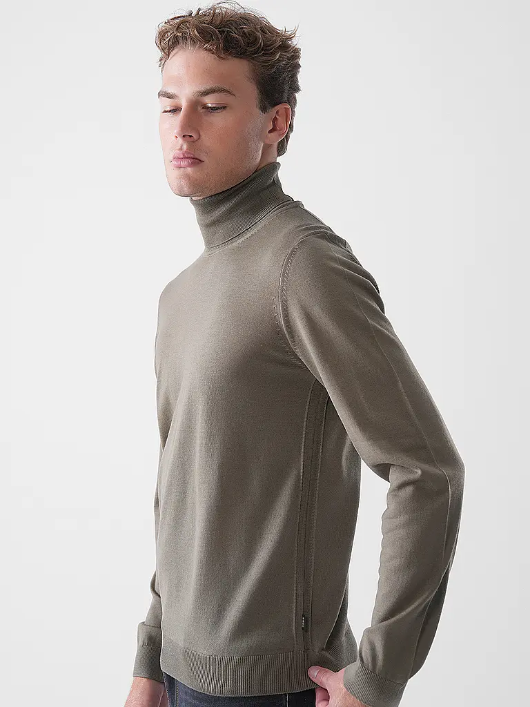BOSS | Dolcevita Slim Fit MUSSO | 