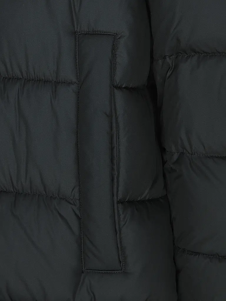 BOSS | Parka H-CENUTO
Marchio: BOSS
Colore: nero
Categorie: Moda,Uomo
Lunghezza manica: Manica lunga
Materiale: Poliestere / Poliammide
Fantasia: Tinta unita
Vestibilità (capispalla): Regular
Stile: Smart Business
Dettagli: Idrorepellente,Impunture |
