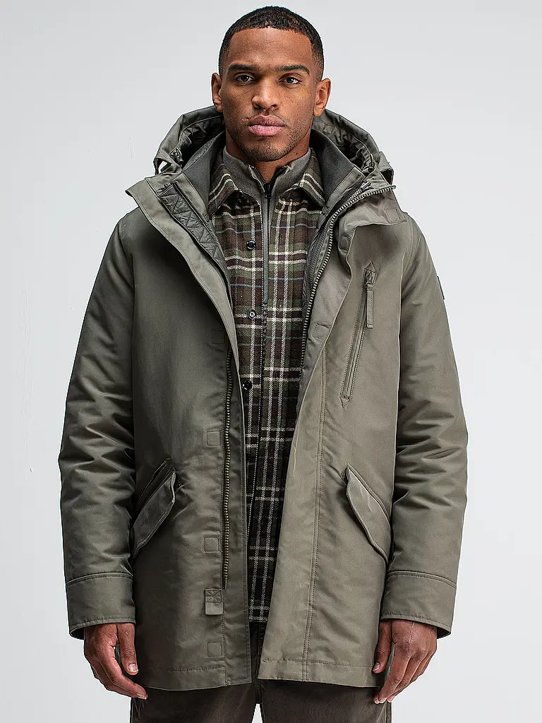 BUTCHER OF BLUE | Parka GALENA
Marke: BUTCHER OF BLUE
Colore: grigio
Categorie: Moda, Uomo
Materiale: Poliestere / Poliammide
Forma del colletto: Cappuccio
Motivo: Tinta unita
Vestibilità (capispalla): Regular
Dettagli: Tasche laterali, Coulisse, 3 in 1, Idrorepellente |