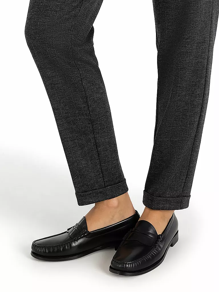 CAMBIO | Chino KIM | Grigio