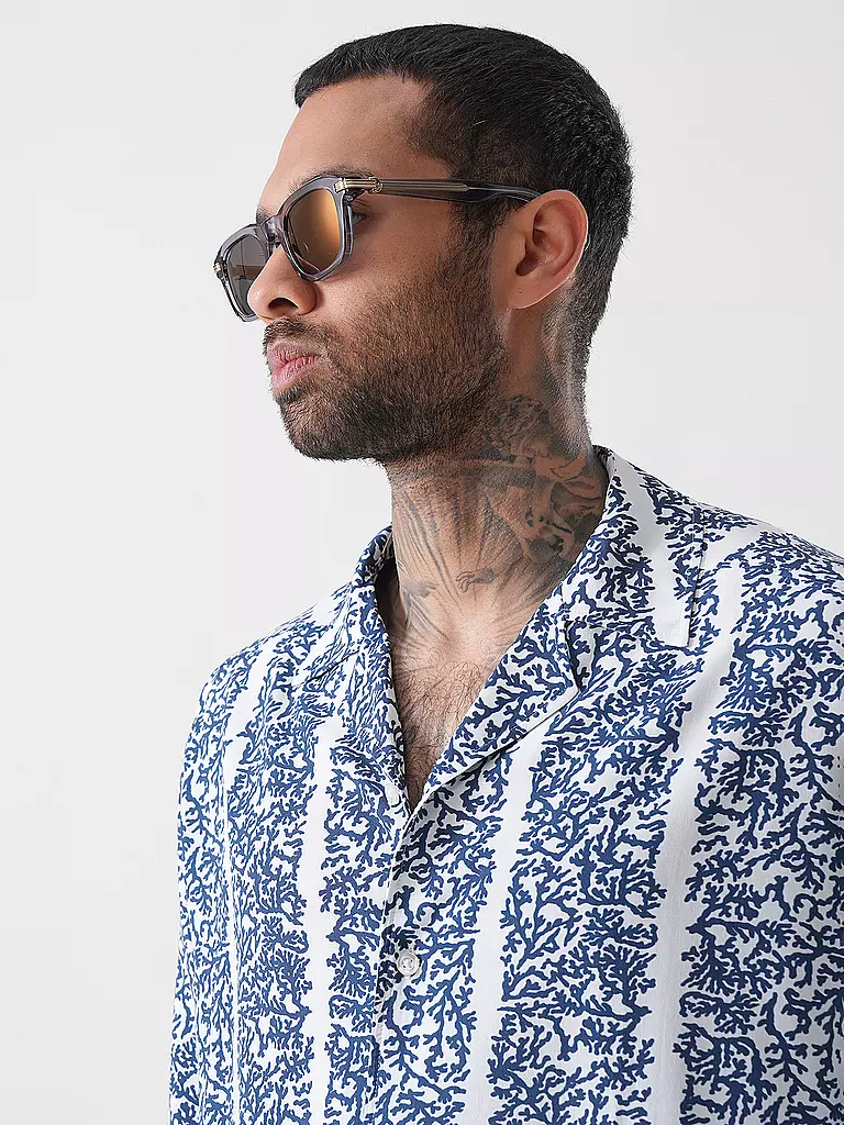 CARTIER | Sonnenbrille CT0536S

Marke: CARTIER
Farbe: grau
Kategorien: Moda, Uomo

Materiale: Plastica
Stile: Glamour
Dettagli: Logo | Grigio