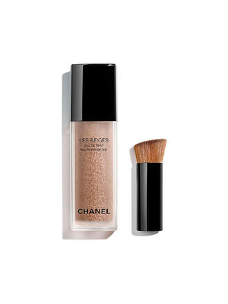 CHANEL | FRESCA ALLE MICROSFERE DI PIGMENTI. EFFETTO PELLE NUDA. RISULTATO RADIOSO E NATURALE
