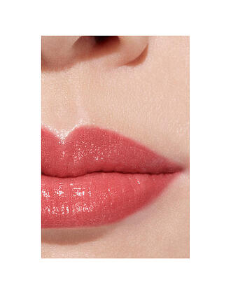 CHANEL | COLORE, BRILLANTEZZA E INTENSITÀ IN UN FLASH