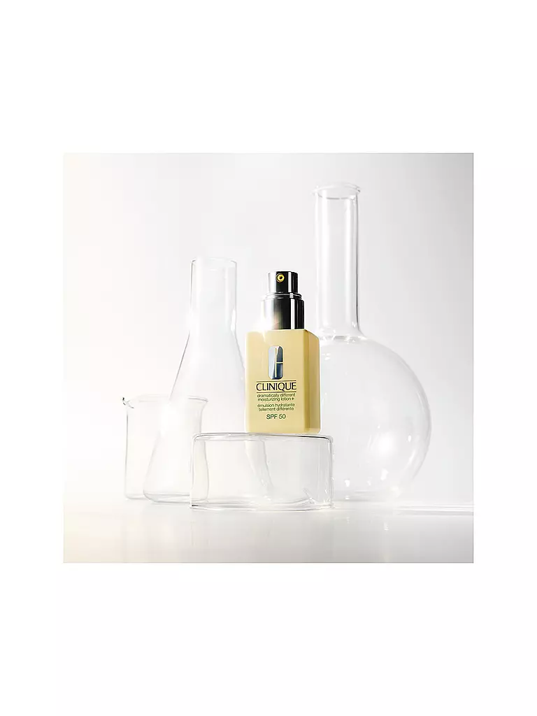 CLINIQUE | Crema viso - DRAMATICALLY DIFFERENT Moisturizing Lotion+ SPF50 75ml | Senza colore