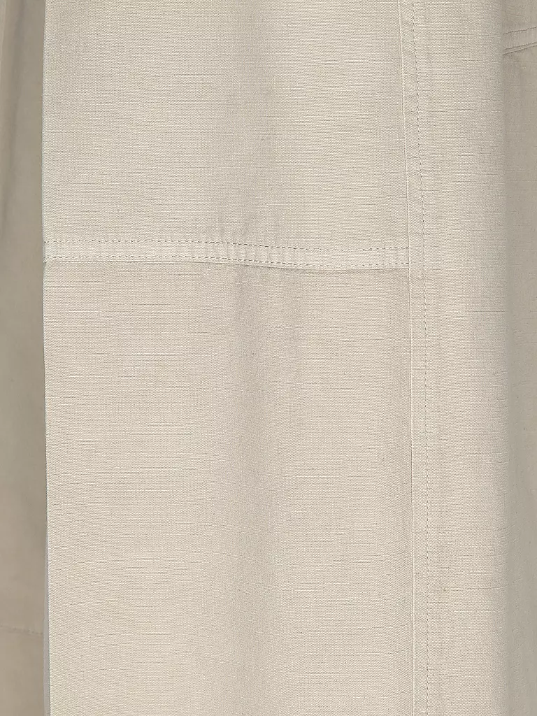 CLOSED | Chino  RHANNON | 
