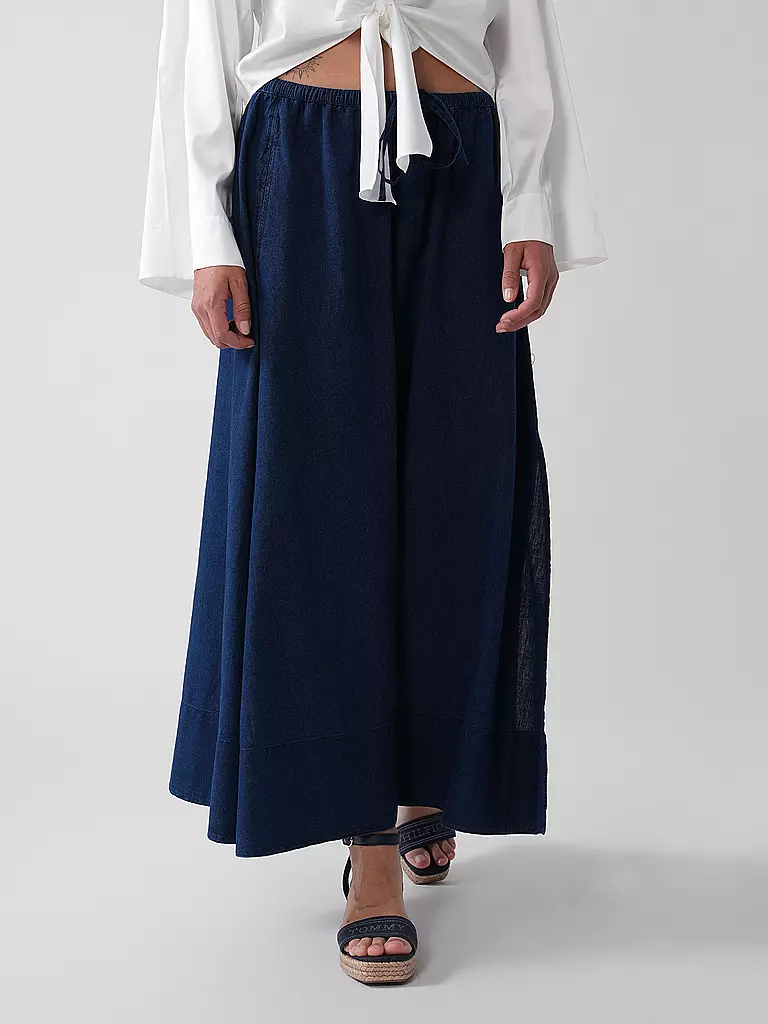 CLOSED | Gonna di jeans | 