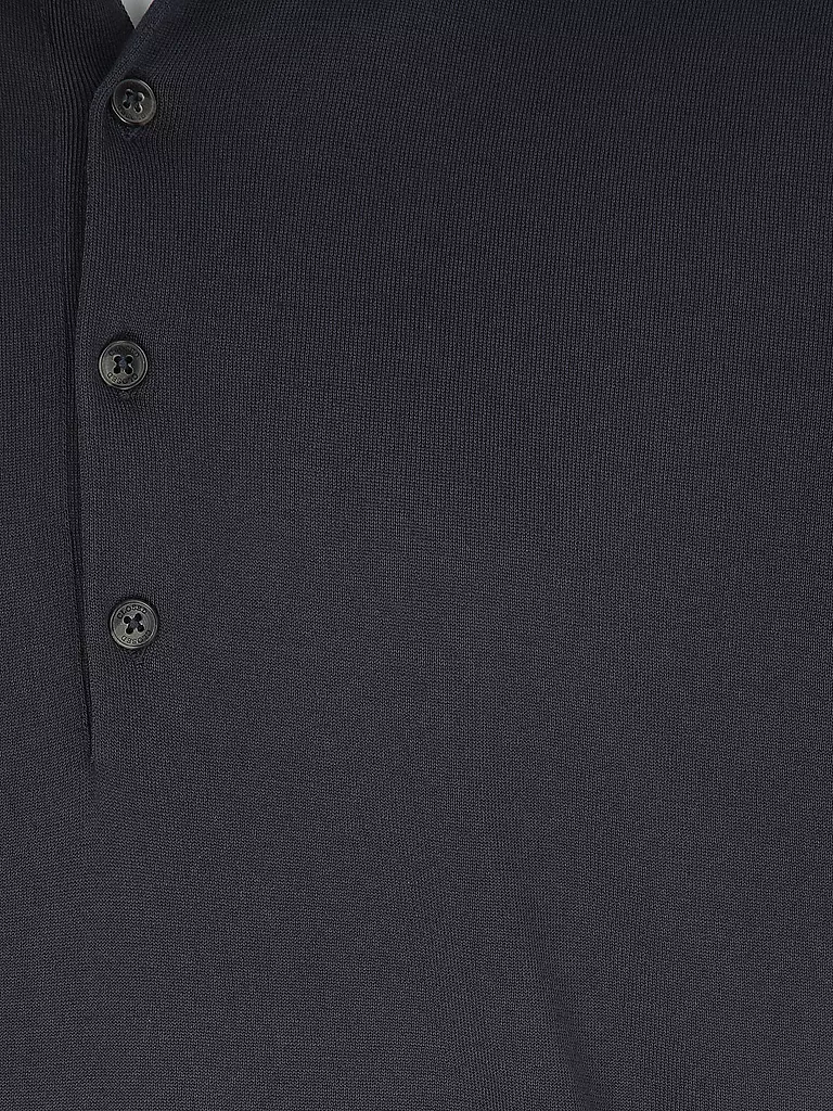 CLOSED | Polo

Prodotto: Poloshirt
Marca: CLOSED
Colore: blu scuro
Categorie: Moda, Uomo

Lunghezza manica: Manica corta
Materiale: Maglia fine, Cotone
Forma colletto: Colletto polo
Motivo: Tinta unita
Vestibilità (capispalla): Regular
Stile: Pure, Trend | Blu scuro
