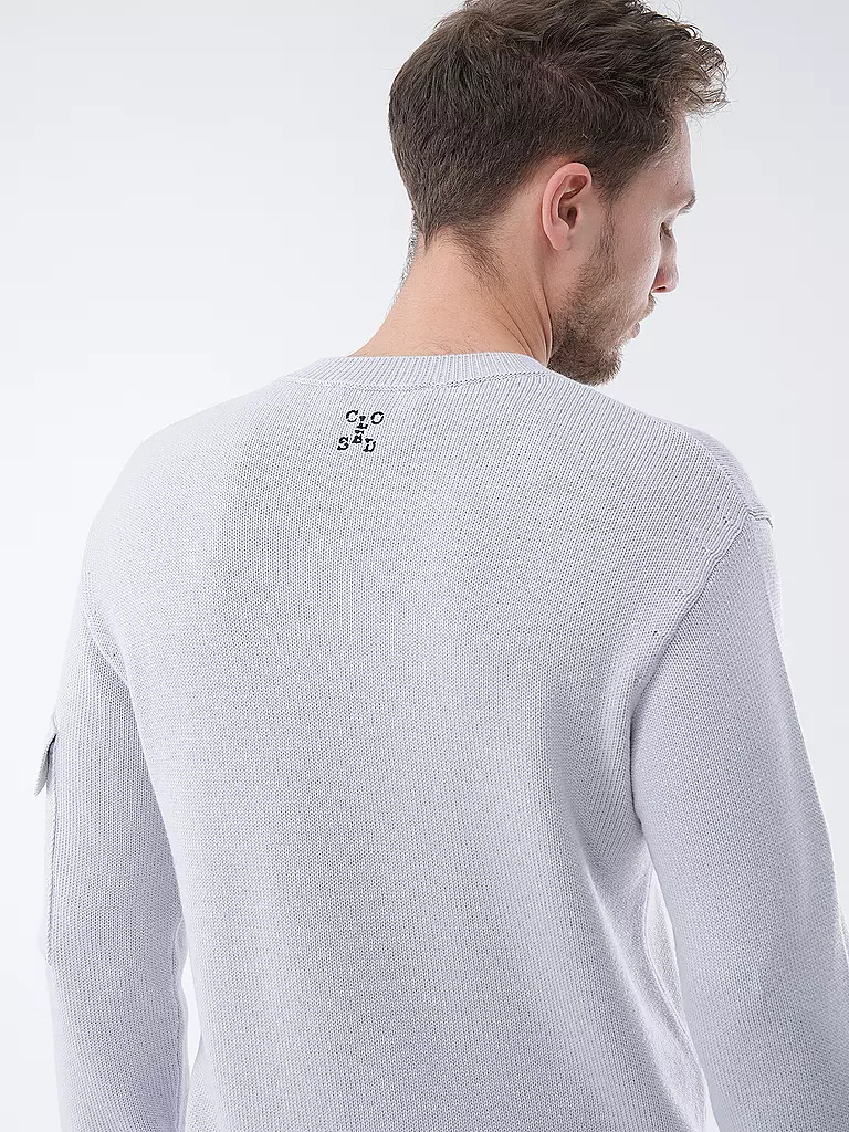 CLOSED | Pullover | 