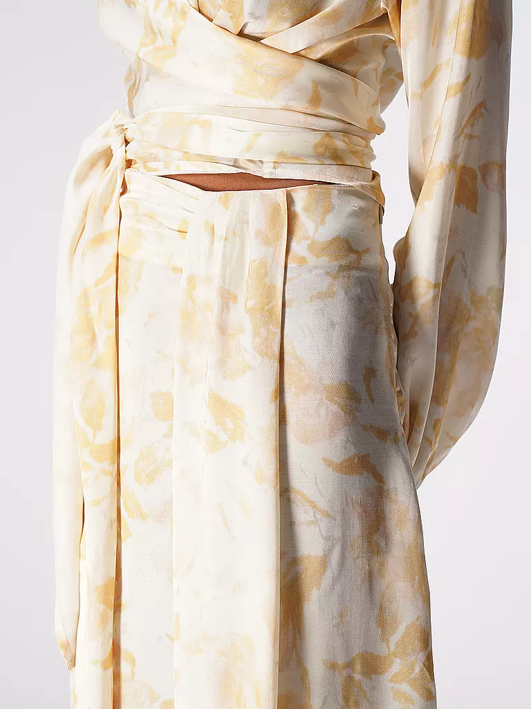 COSSAC | Midirock | Crema
