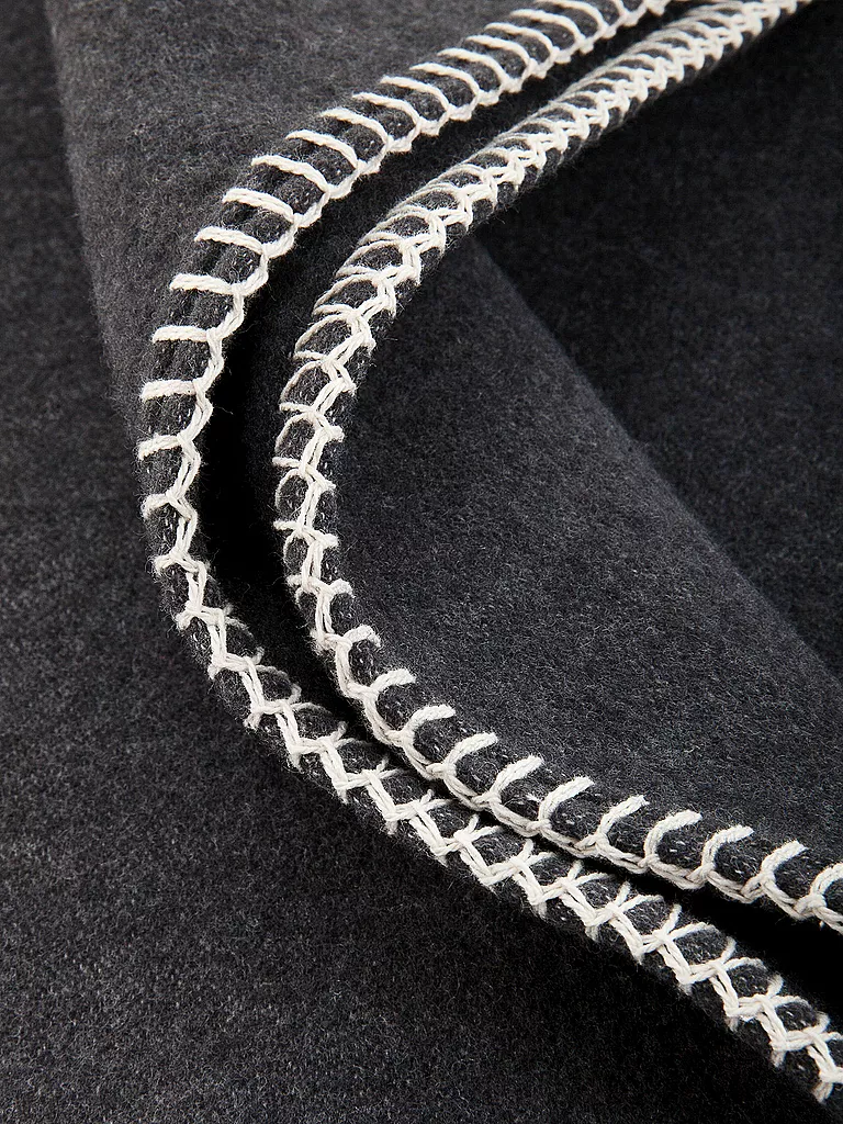 DAVID FUSSENEGGER | Coperta da divano 140x200 cm (Antracite) | Grigio