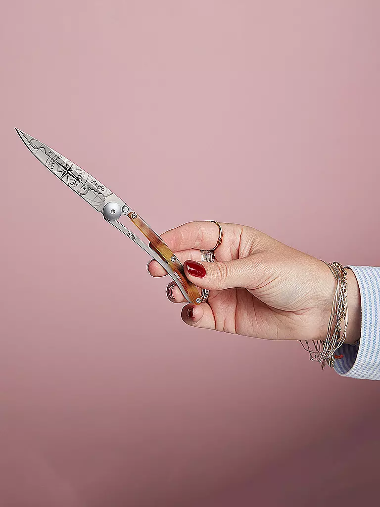DEEJO | Coltello tascabile effetto tartaruga lucido TERRA INCGNITA 37G | Argento