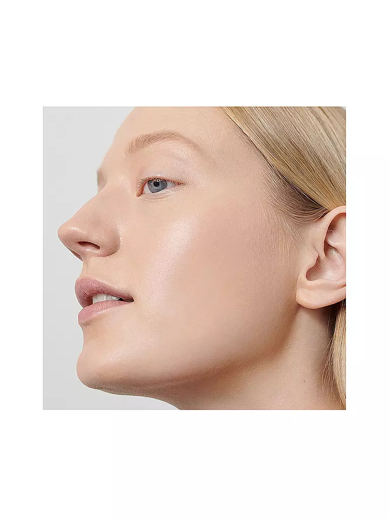 DR. HAUSCHKA | Fondotinta (01 Macadamia) |