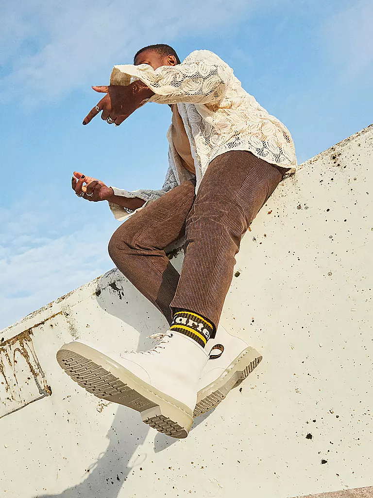 DR. MARTENS | Boots 1460 | Beige