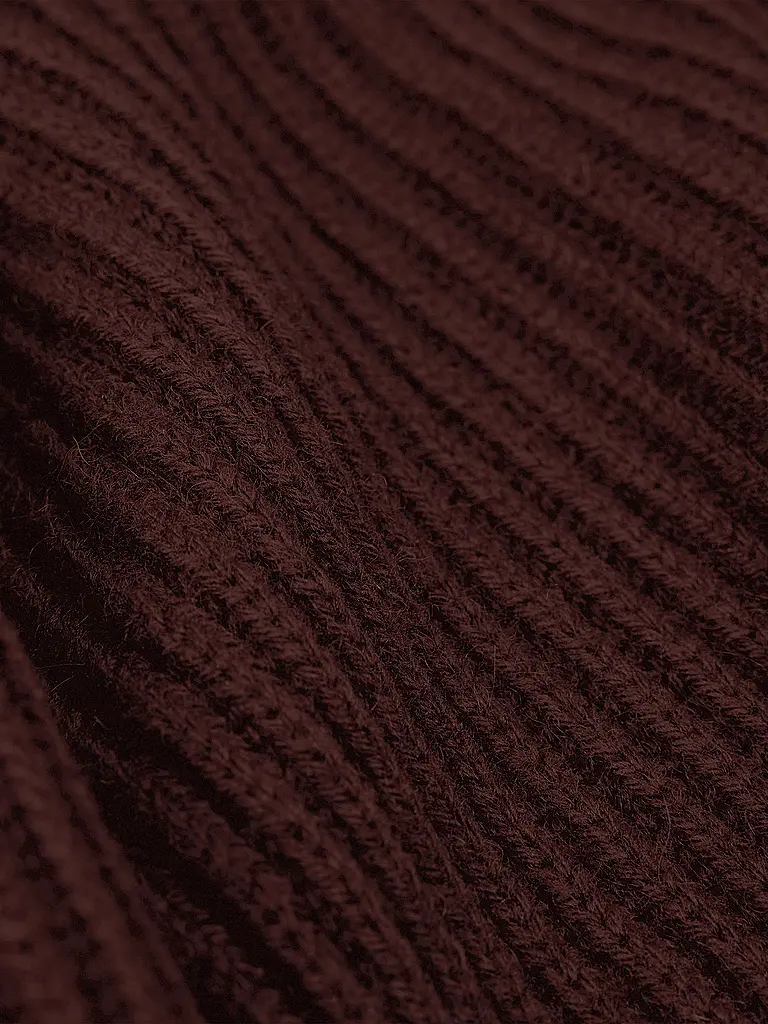 DRYKORN | Pullover ARWEN
Marke: DRYKORN
Farbe: dunkelrot
Kategorien: Moda,Donna
Ärmellänge: Langarm
Material: Poliestere / Poliammide,Lana,Maglia
Kragenform: Collo alto
Musterung: Tinta unita
Passform (Oberbekleidung): Regular
Stil: Pure,Trend
Details: Taglio ra |