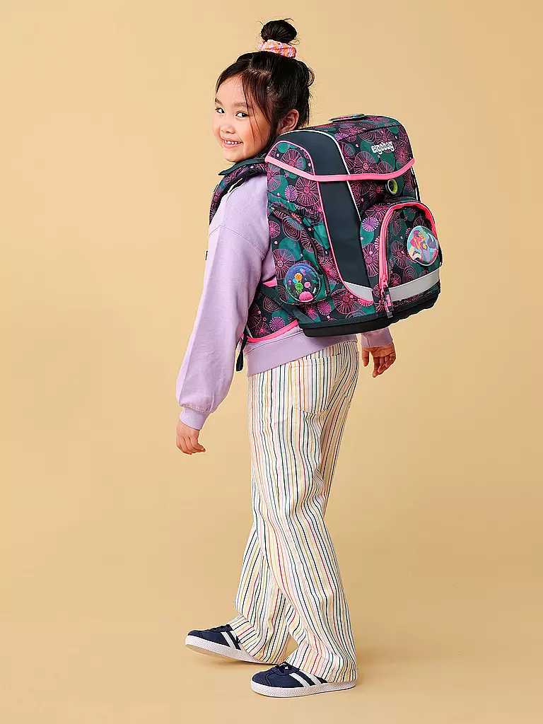 ERGOBAG | Set zaino scolastico da 5 pezzi Cubo Orso Corallo | Nero