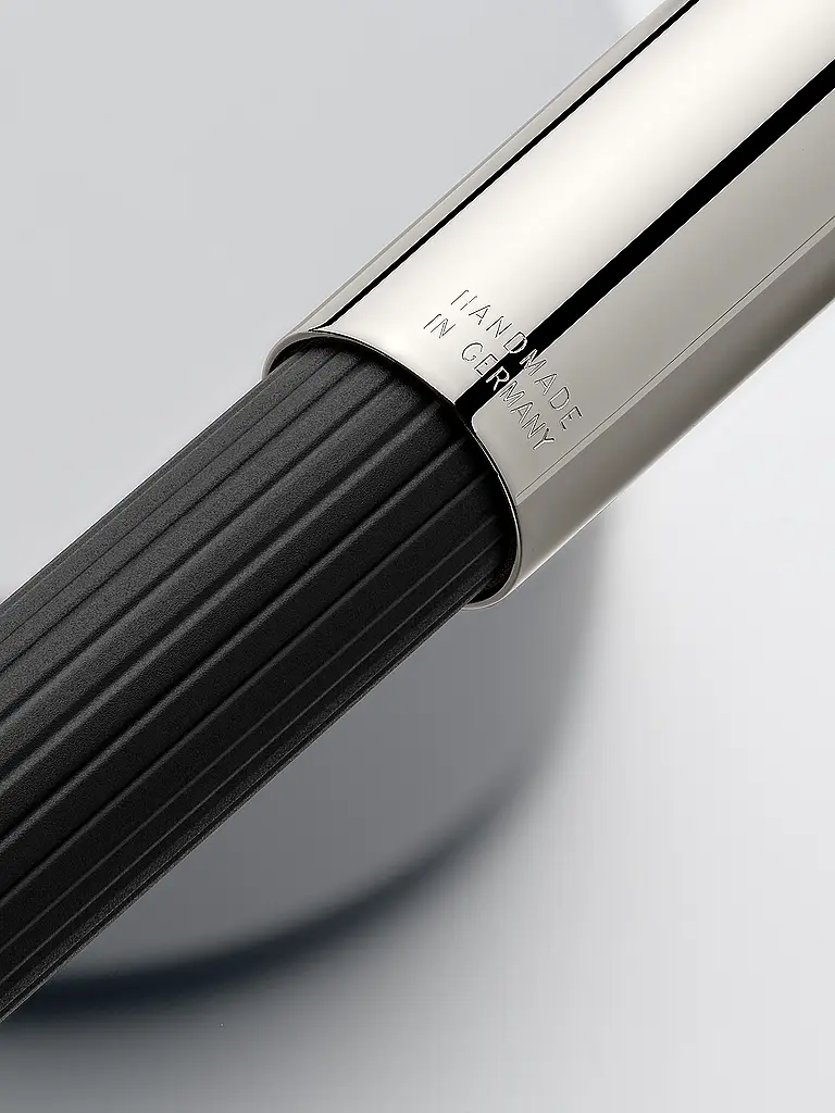 FABER-CASTELL | Penna stilografica Tamitio Nera M | Nero