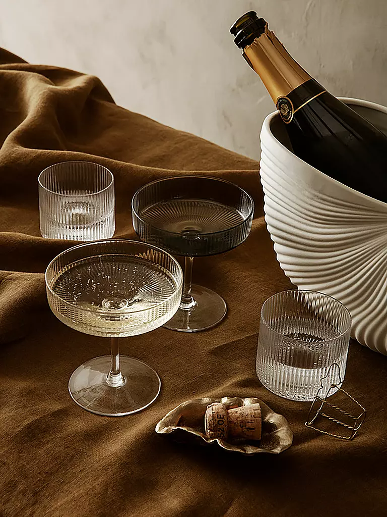 FERM LIVING | Set di 2 calici da champagne RIPPLE | Trasparente