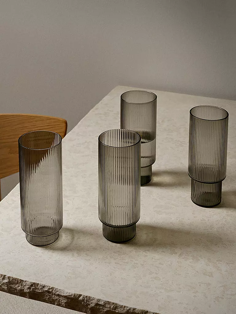 FERM LIVING | Set di 4 bicchieri da long drink RIPPLE Smoked Grey | Trasparente
