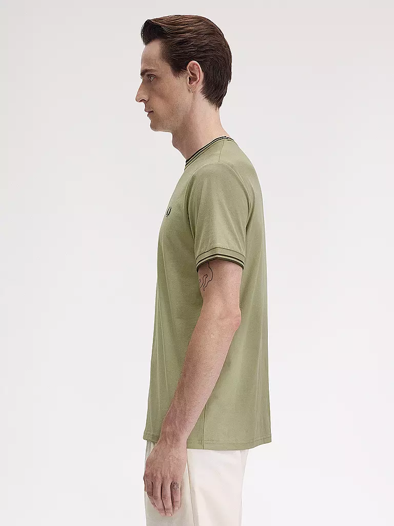 FRED PERRY | T-shirt | Oliva