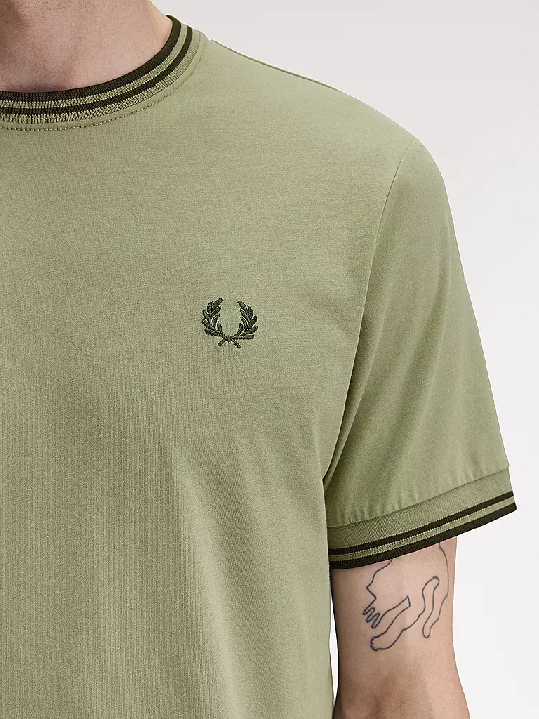 FRED PERRY | T-shirt | Oliva