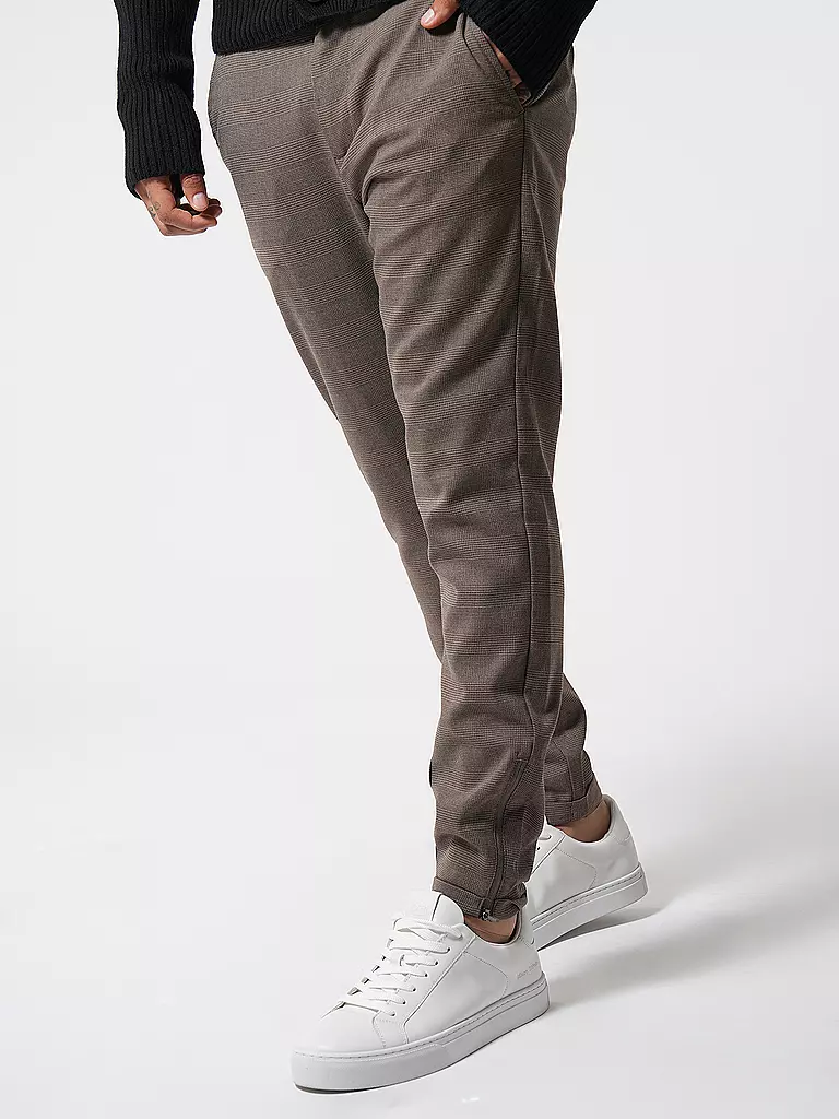 GABBA | Chino PISA NOVE | Marrone