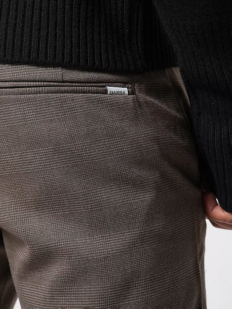 GABBA | Chino PISA NOVE | Marrone