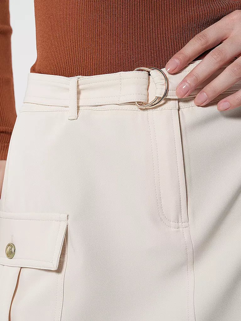 GUESS | Gonna |