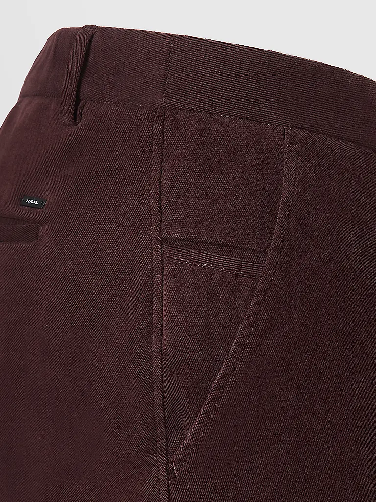 HILTL | Chino TRENTO PEACH  | Rosso scuro