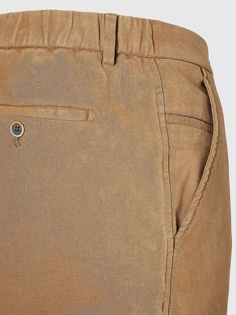 HILTL | Chino TRENTO PEACH  | Cammello