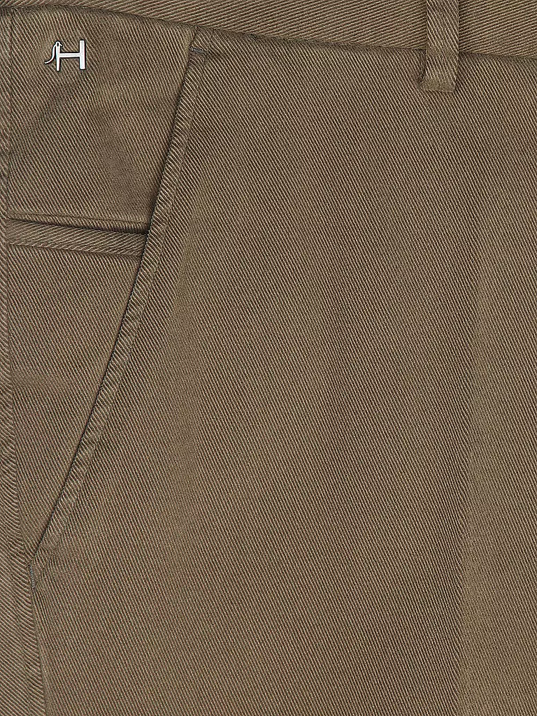 HILTL | Chino TRENTO Slim Fit | Oliva