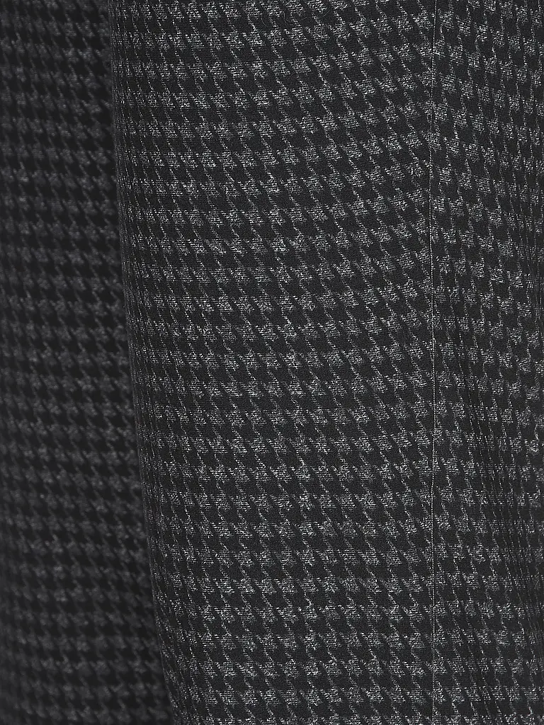 HUGO | Chino HESTEN |