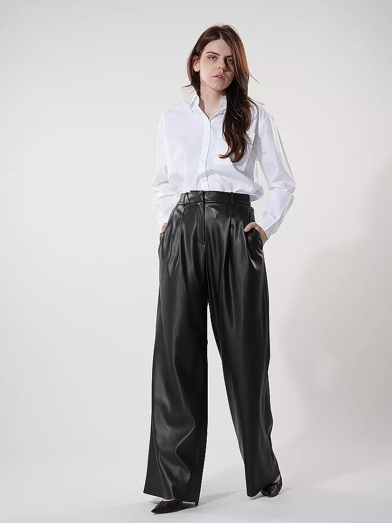 HUGO | Hose Wide Fit in Lederoptik HAWINE | Nero