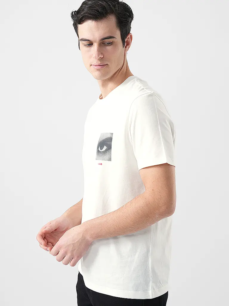 HUGO | Nome prodotto: T-Shirt DEYSS
Marca: HUGO
Colore: bianco
Categorie: Moda, Uomo

Lunghezza manica: Manica corta
Scollo: Girocollo
Materiale: Jersey, Cotone
Motivo: Stampa
Vestibilità (capispalla): Regular
Stile: Pure, Trend | Bianco