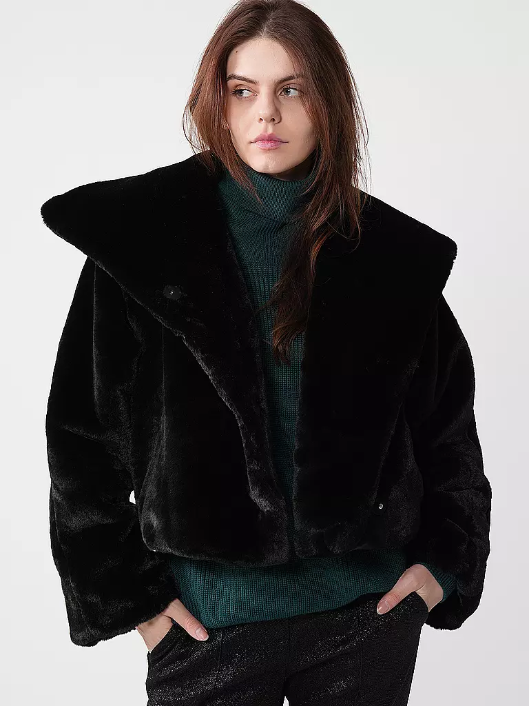 IN WEAR | Giacca in pelliccia sintetica YONEKOIW | Nero