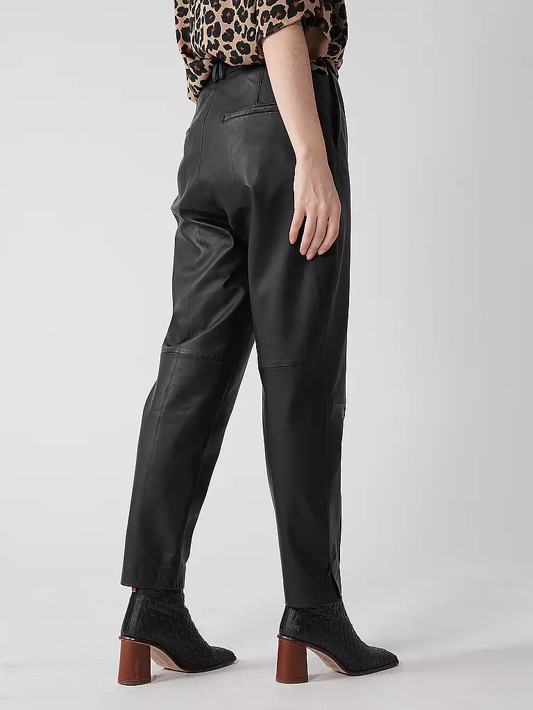 IN WEAR | Lederhose KAMAIW | Nero