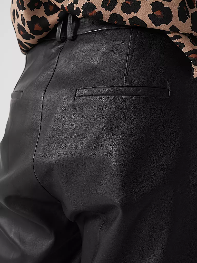 IN WEAR | Lederhose KAMAIW | Nero