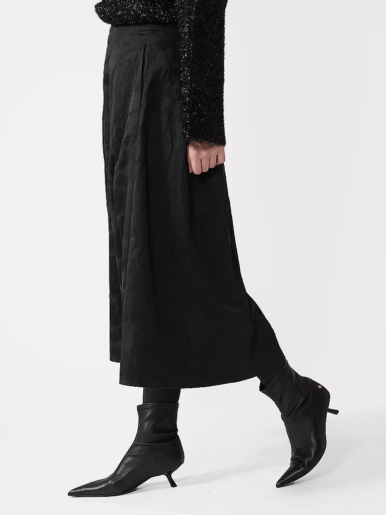 IN WEAR | Midirock YANAHIW | Nero