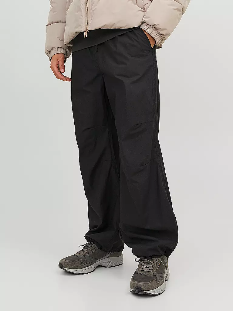JACK & JONES | Jogginghose JPSTPARACHUTE JJPANT | Nero